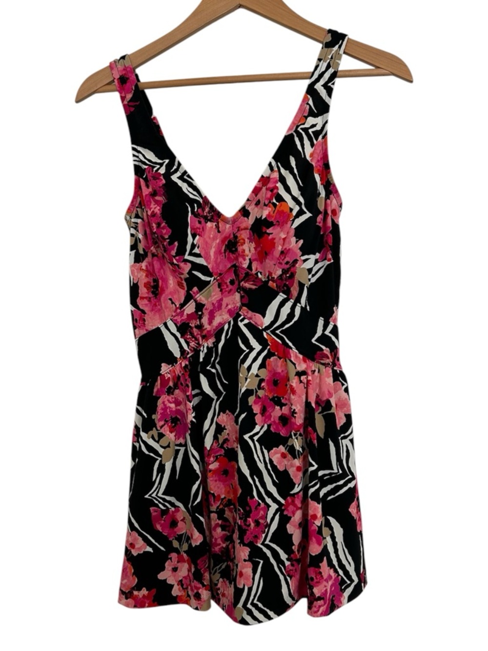 Maxine of Hollywood Skirted One-Piece Swimsuit Size 14 Tropical Pink Floral /blk